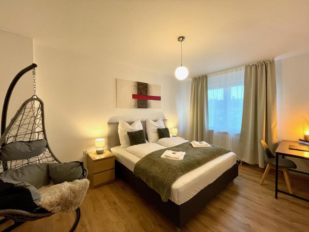Downtown Apartment By Ninja Spaces - Kingsize-Bett, Kueche, Netflix, Terrasse Wuppertal Bagian luar foto
