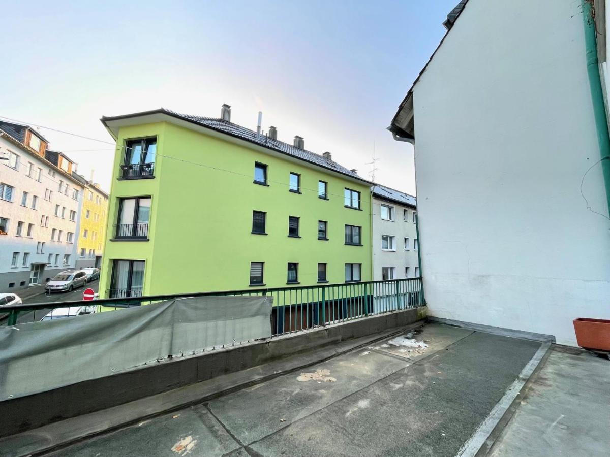 Downtown Apartment By Ninja Spaces - Kingsize-Bett, Kueche, Netflix, Terrasse Wuppertal Bagian luar foto